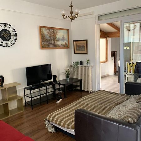 Grand Appartement Avec Terrasse & Jardin A 5 Minutes De Paris Cachan Bagian luar foto