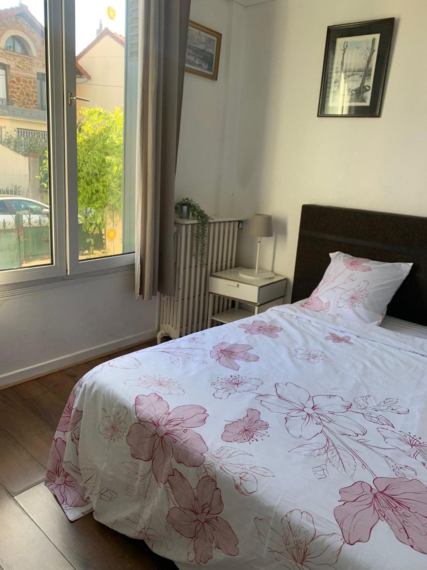 Grand Appartement Avec Terrasse & Jardin A 5 Minutes De Paris Cachan Bagian luar foto